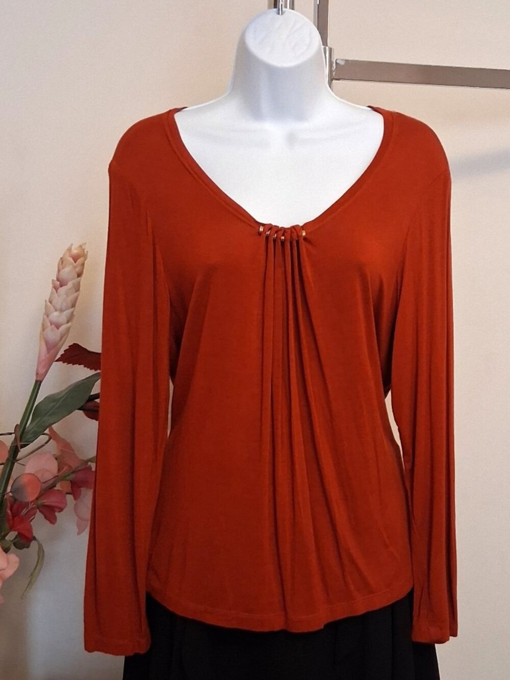 NWOT Zoe Women’s Red Orange Blouse Top Long Sleeve Top Spring Summer Fall Tops